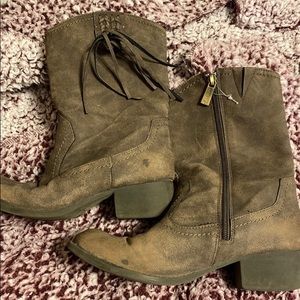Women’s boots